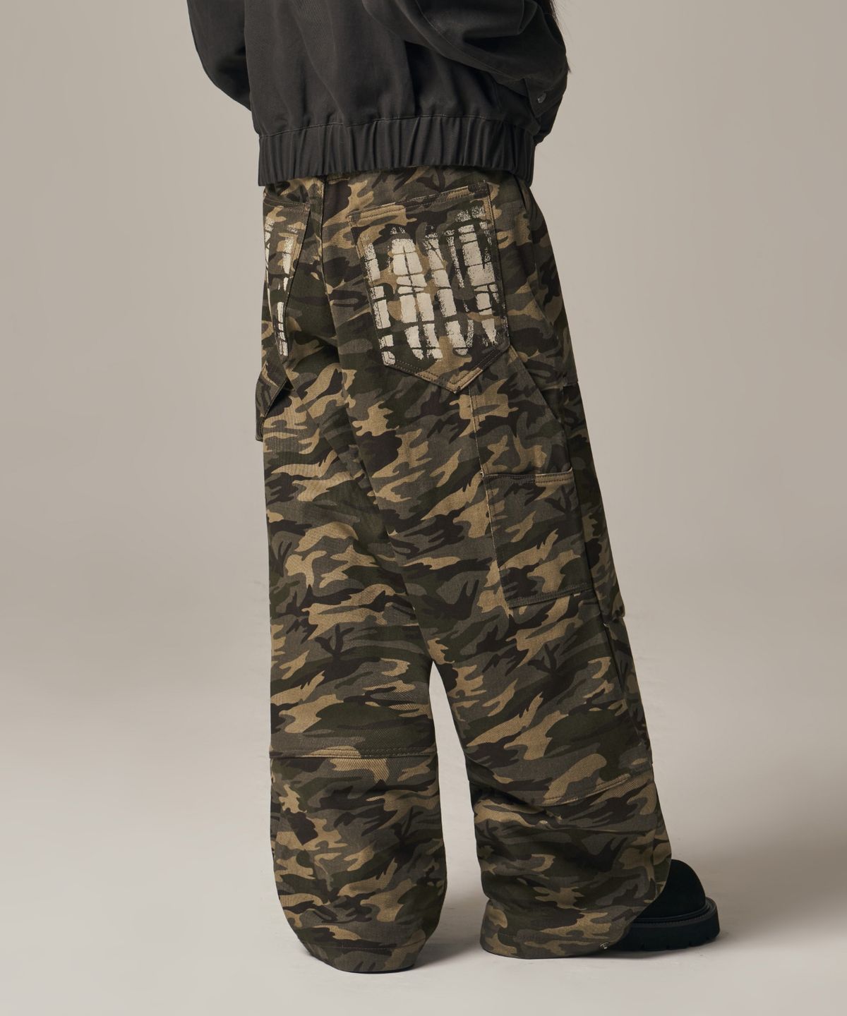 아이돈워너셀(IDWS) Oblique Print Pants Light Multi