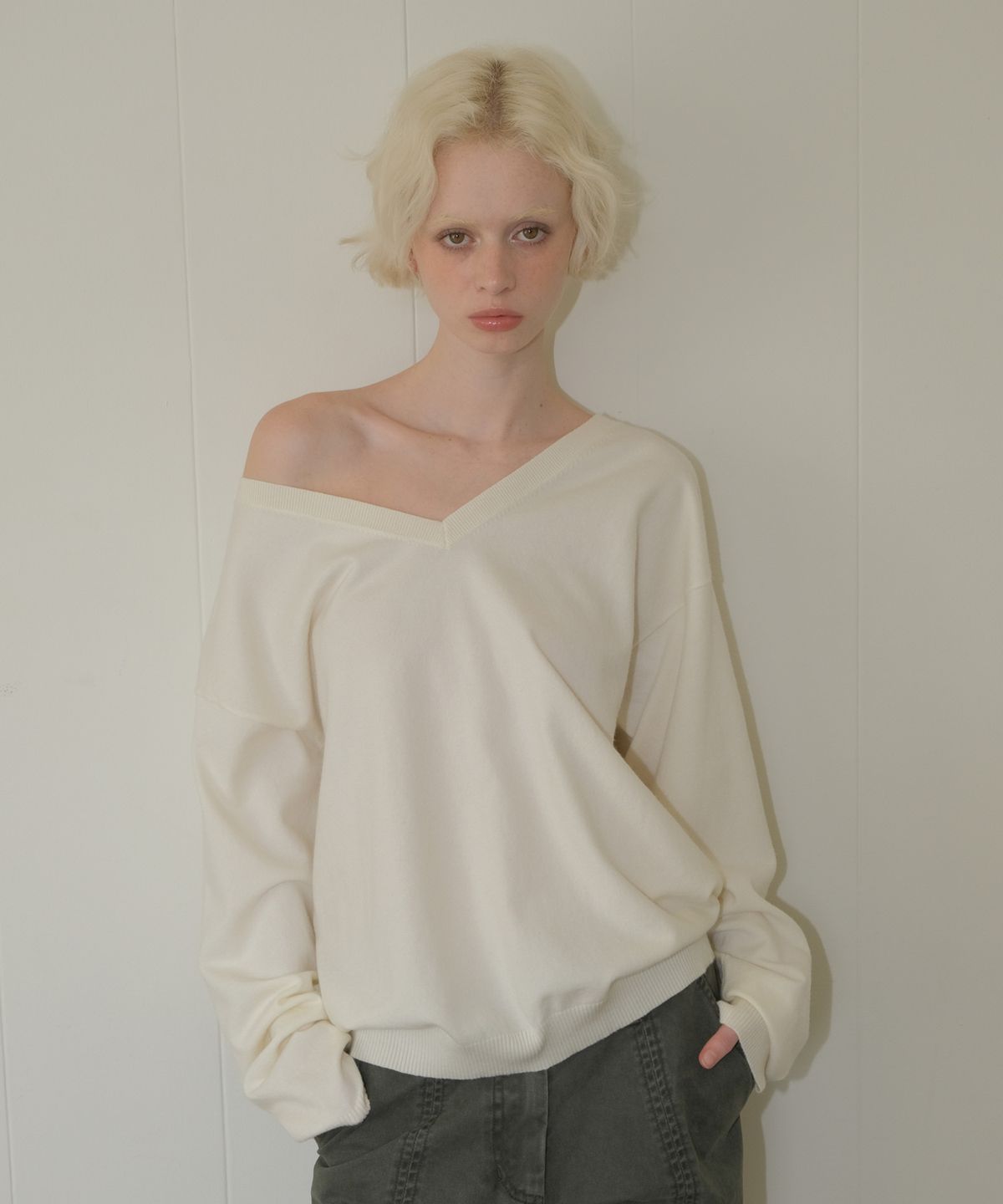 큐리티(CURETTY) C ONE-SHOULDER KNIT_IVORY
