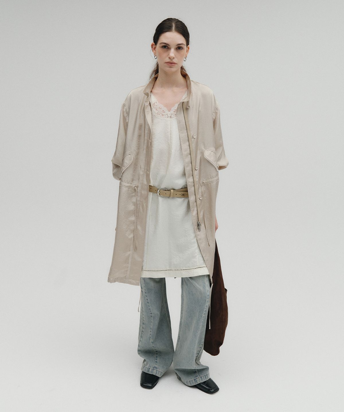 솔티페블(SALTY PEBBLE) GLOSSY LOW-EDGE FIELD JACKET [BEIGE]
