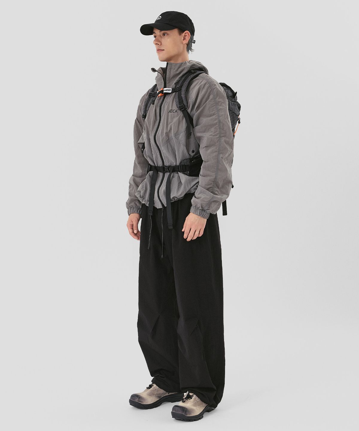 산로(SANRO) [UNISEX] 와이드 스트링 하이킹팬츠  - 블랙