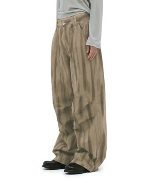BLUSHED PARACHUTE PANTS [BROWN]
