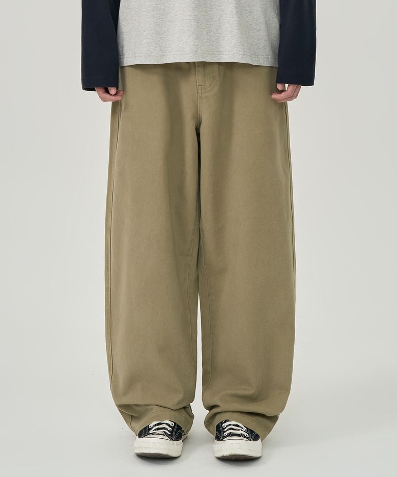 커브드 치노 팬츠 (BEIGE)