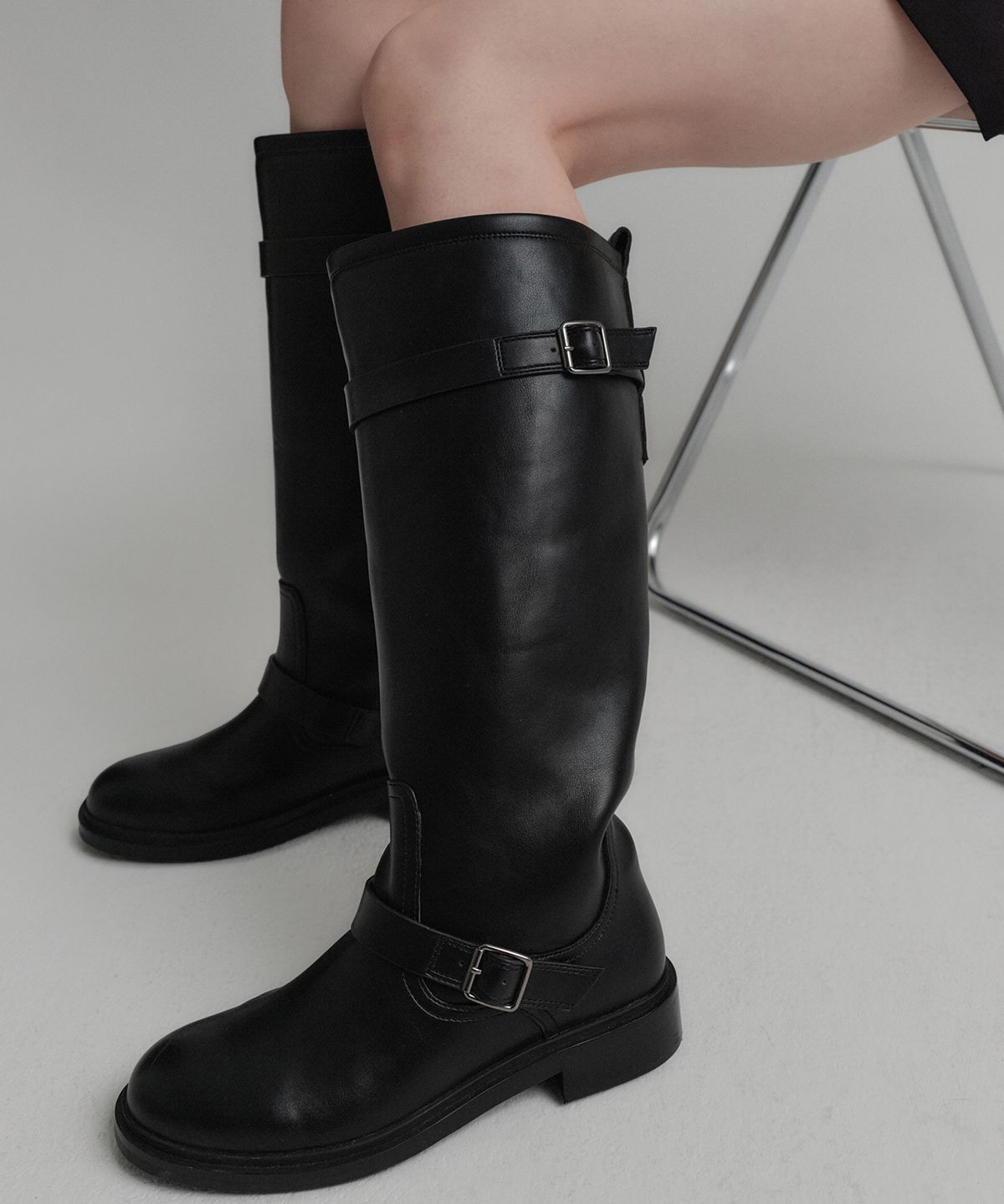 룩캐스트(LOOKAST) 켈리 버클 롱 부츠_블랙 / KELLY BUCKLE LONG BOOTS_BLACK