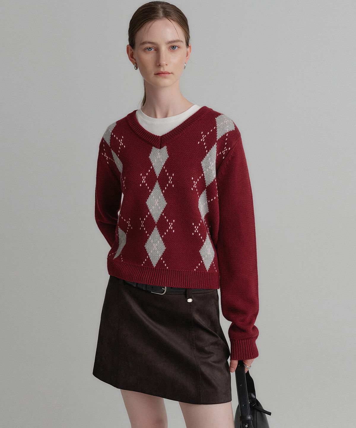 룩캐스트(LOOKAST) 그레이스 울 아가일 니트_버건디 / GRACE WOOL ARGYLLE KNIT_BURGUNDY