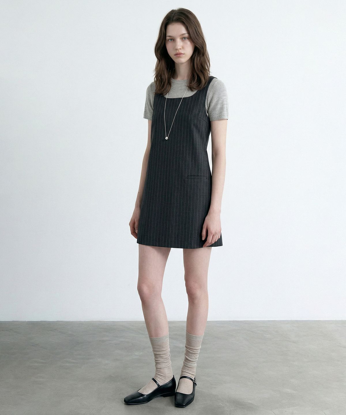 룩캐스트(LOOKAST) 헤이즐 미니 드레스_그레이 / HAZEL MINI DRESS _GREY