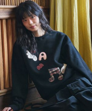 Single Note 아플리케 자수 맨투맨 티셔츠  AMM1310 (블랙)