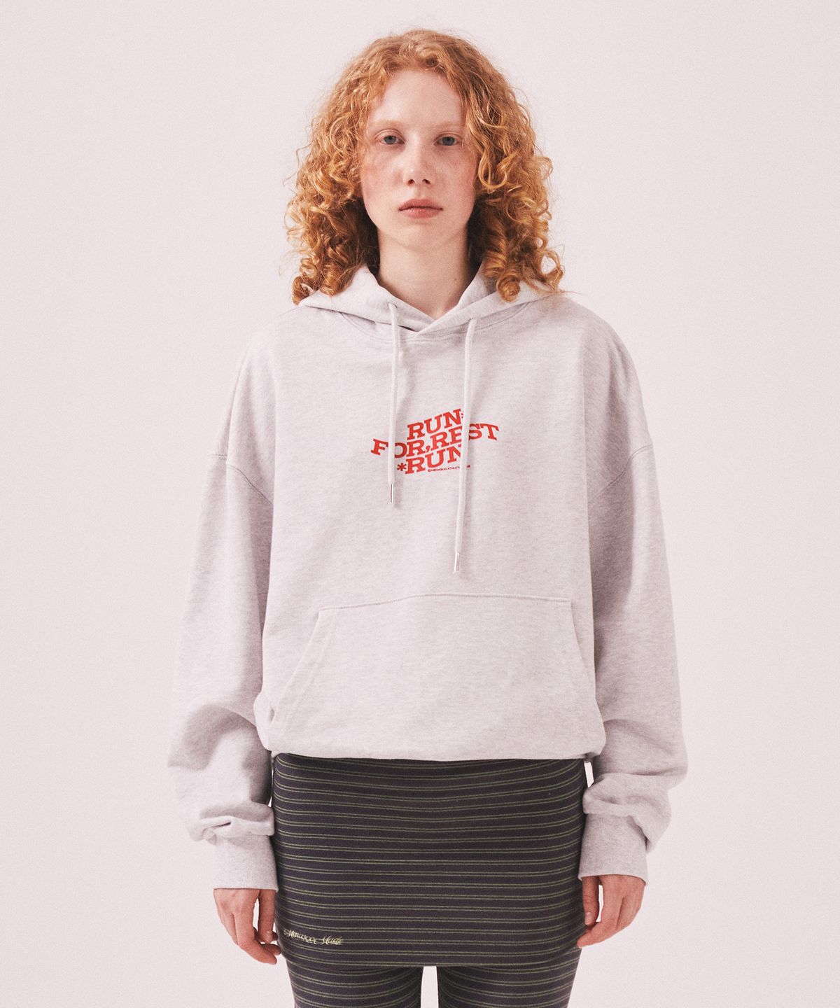 미나수(MENASOO) For Rest Run Basic Hoodie_White Melange