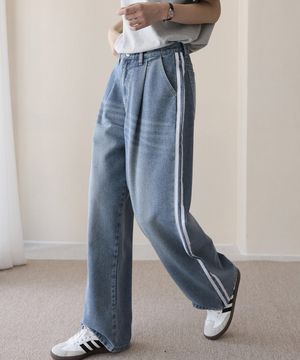 핀턱 사이드 투라인 블루 워싱 트랙진 와이드 데님 팬츠