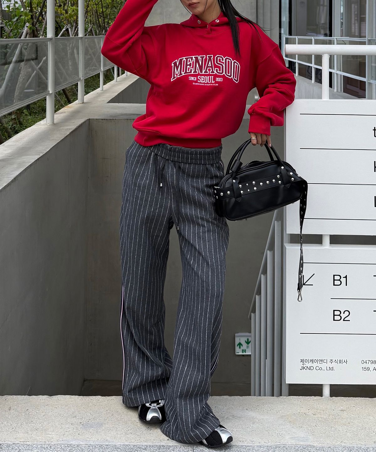 미나수(MENASOO) MNS Seoul Hoodie_Red