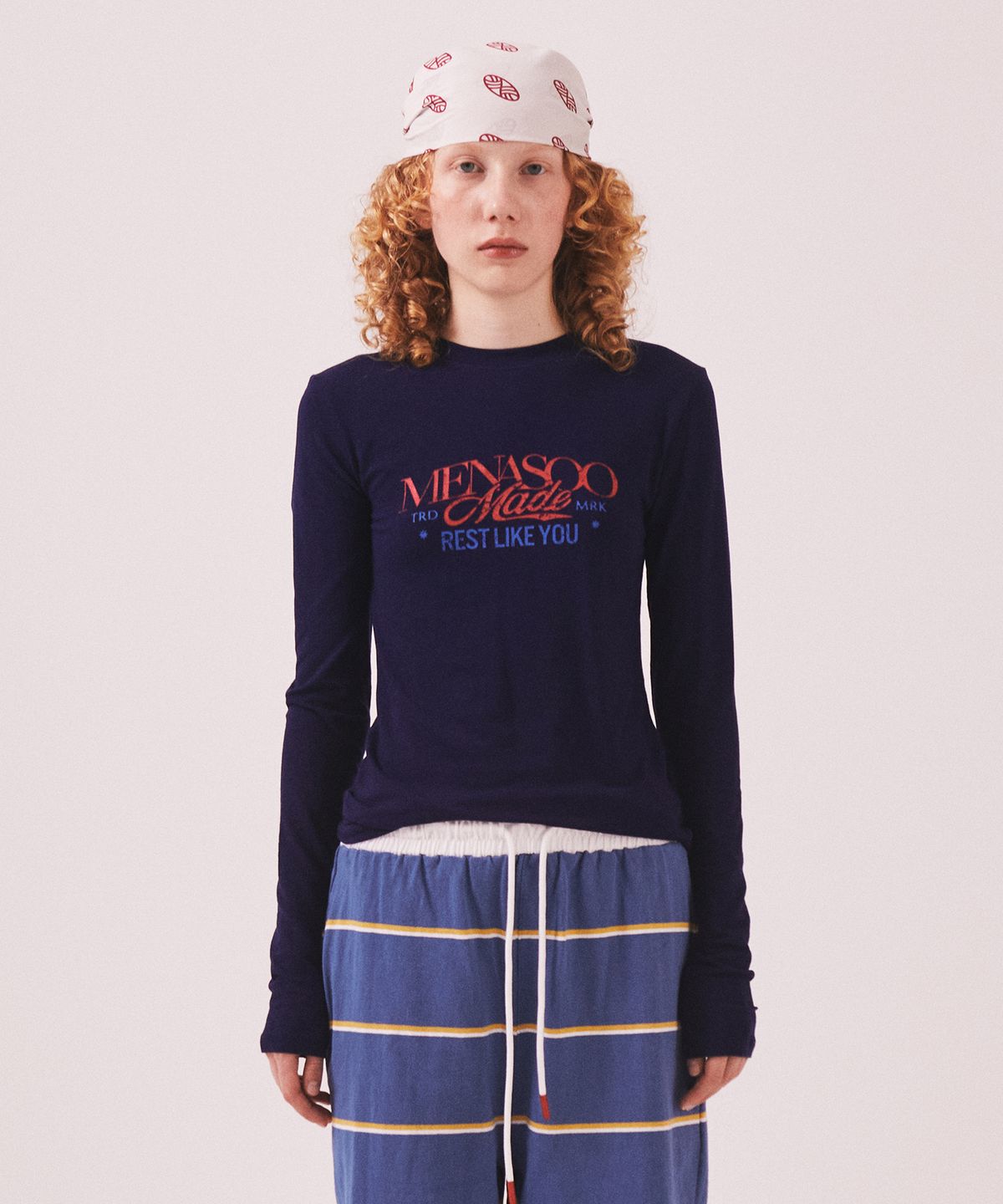 미나수(MENASOO) MNS Soft Fitted Long T Shirt_Navy