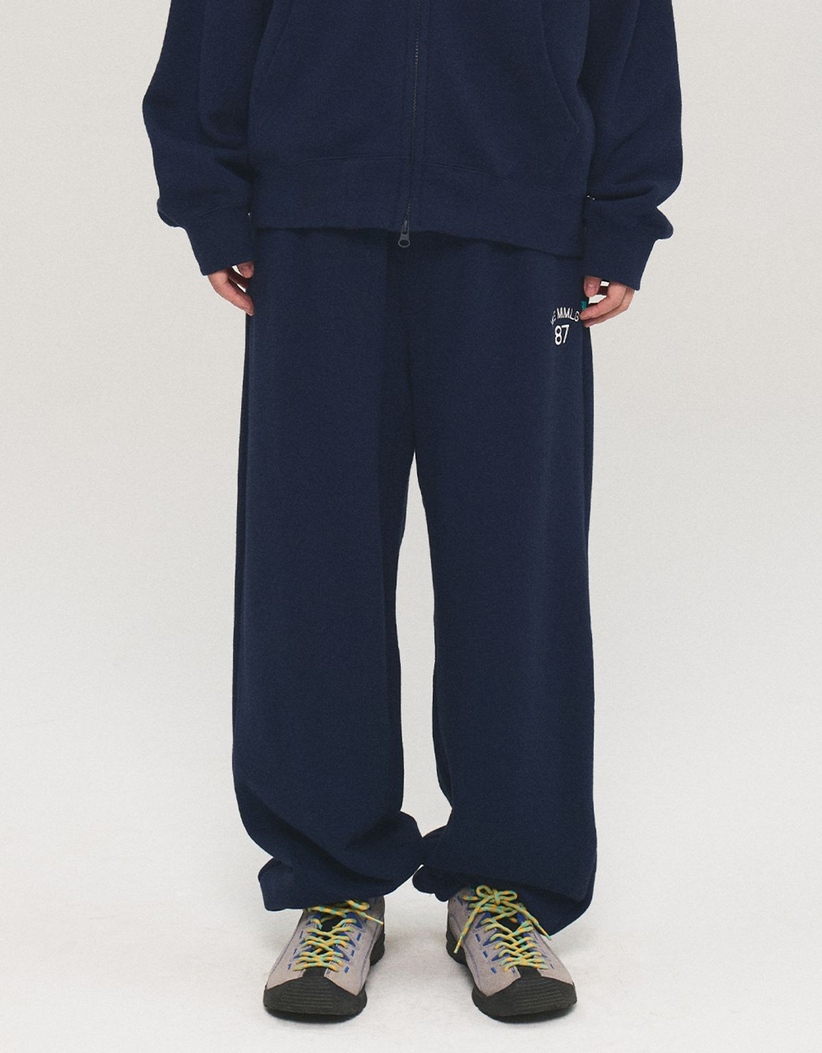 엠엠엘지(MMLG) [Mmlg] WE REGULAR SWEAT PANTS (AUTHENTIC NAVY)