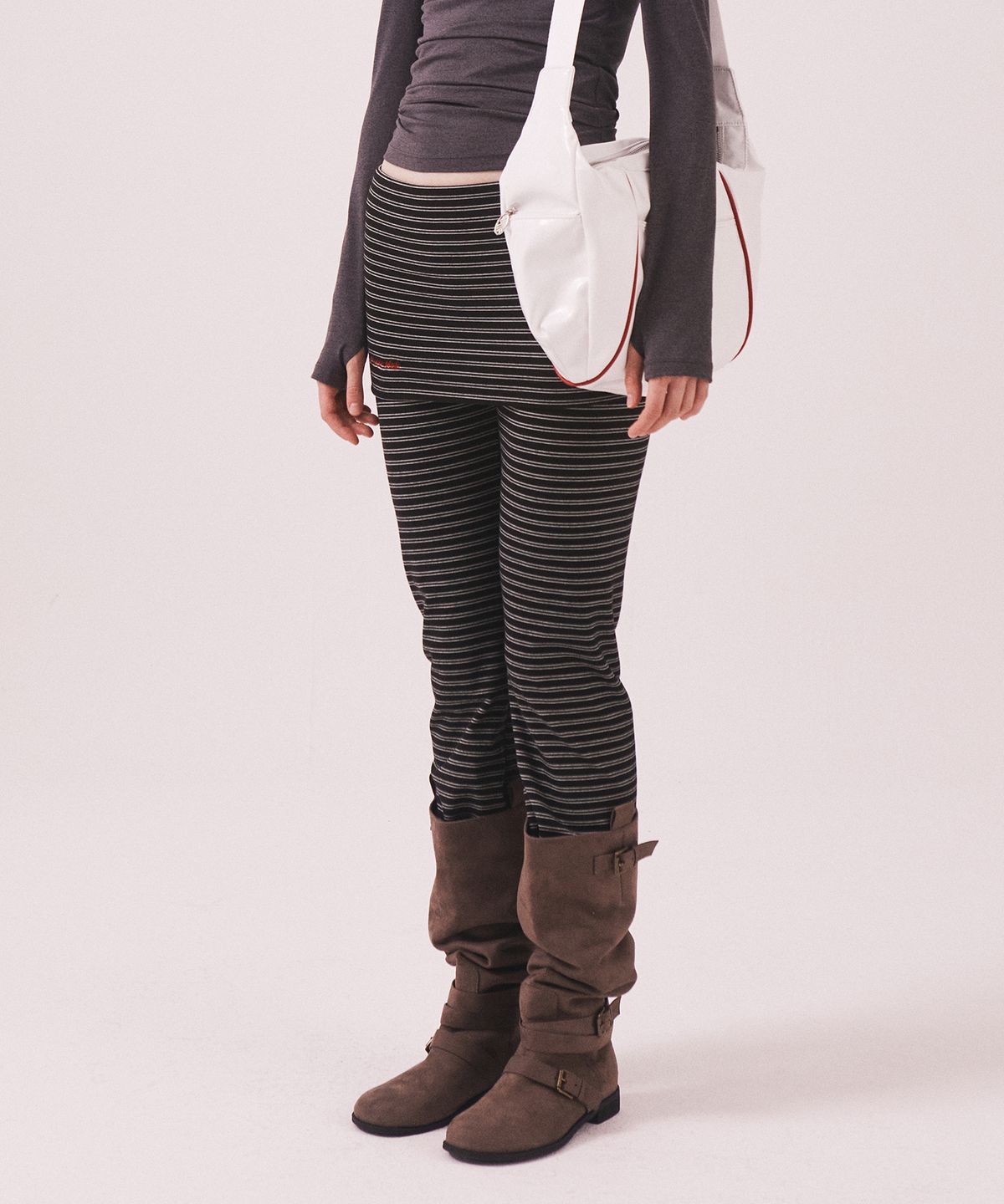 미나수(MENASOO) Brushed Striped Skirt Pants_Black