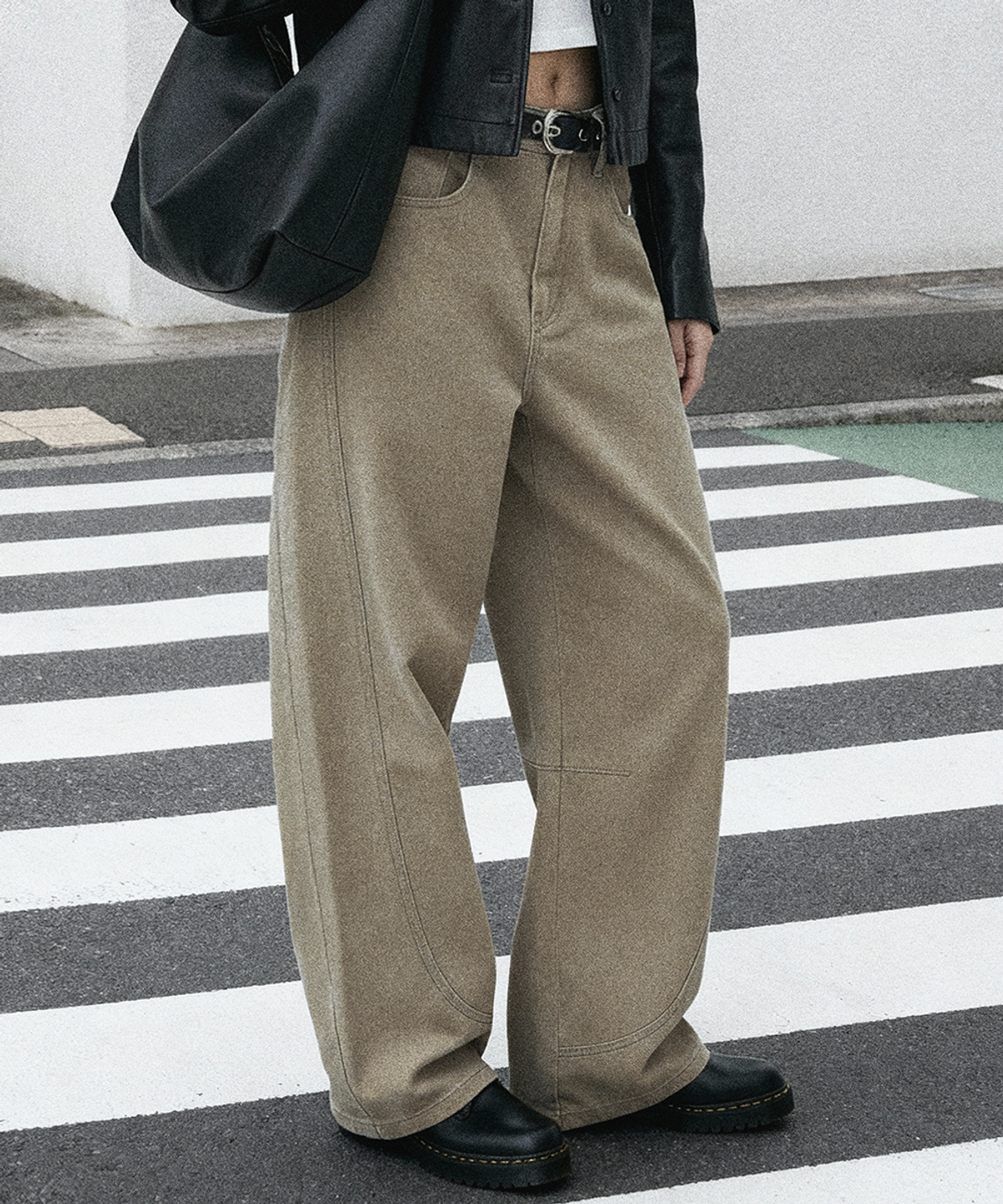 어널러코드 우먼(ANOLORCODE WOMAN) 로우 커브드 와이드팬츠 (3color)