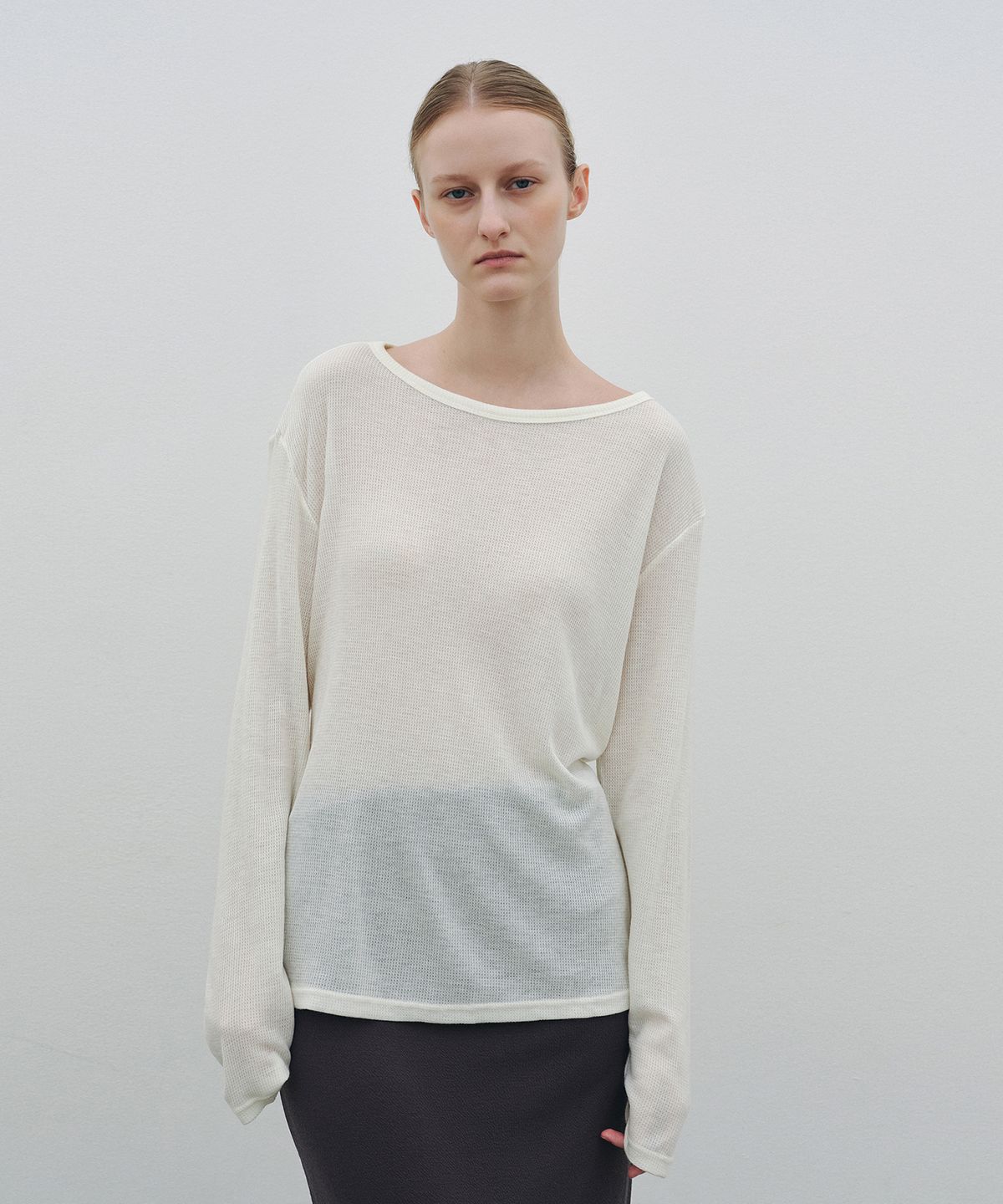 니브(NEEV) Back String Wool T-Shirt (Ivory)