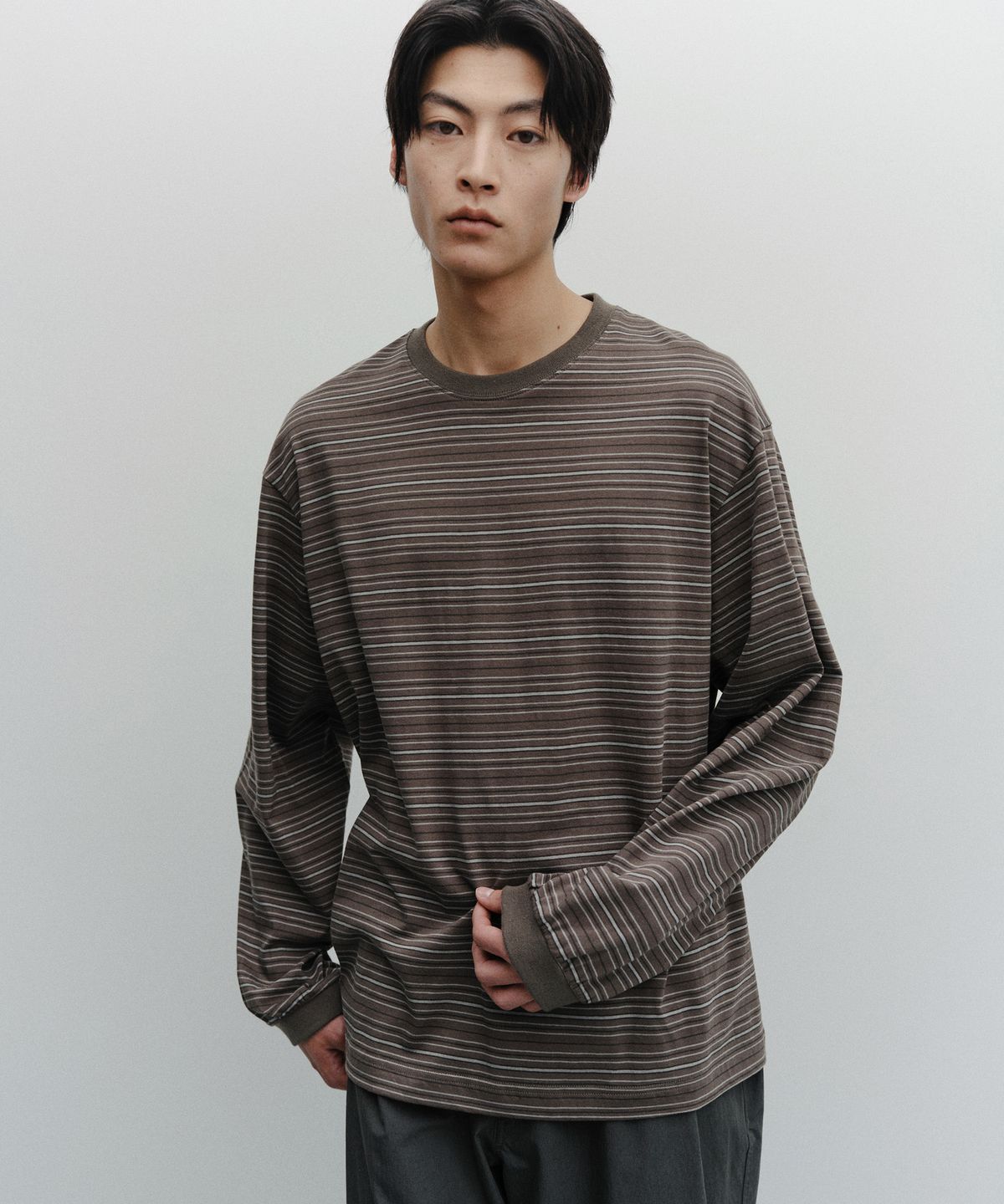 어나더 오피스(ANOTHER OFFICE) Ordinary Multi Stripe T (Mild Brown)