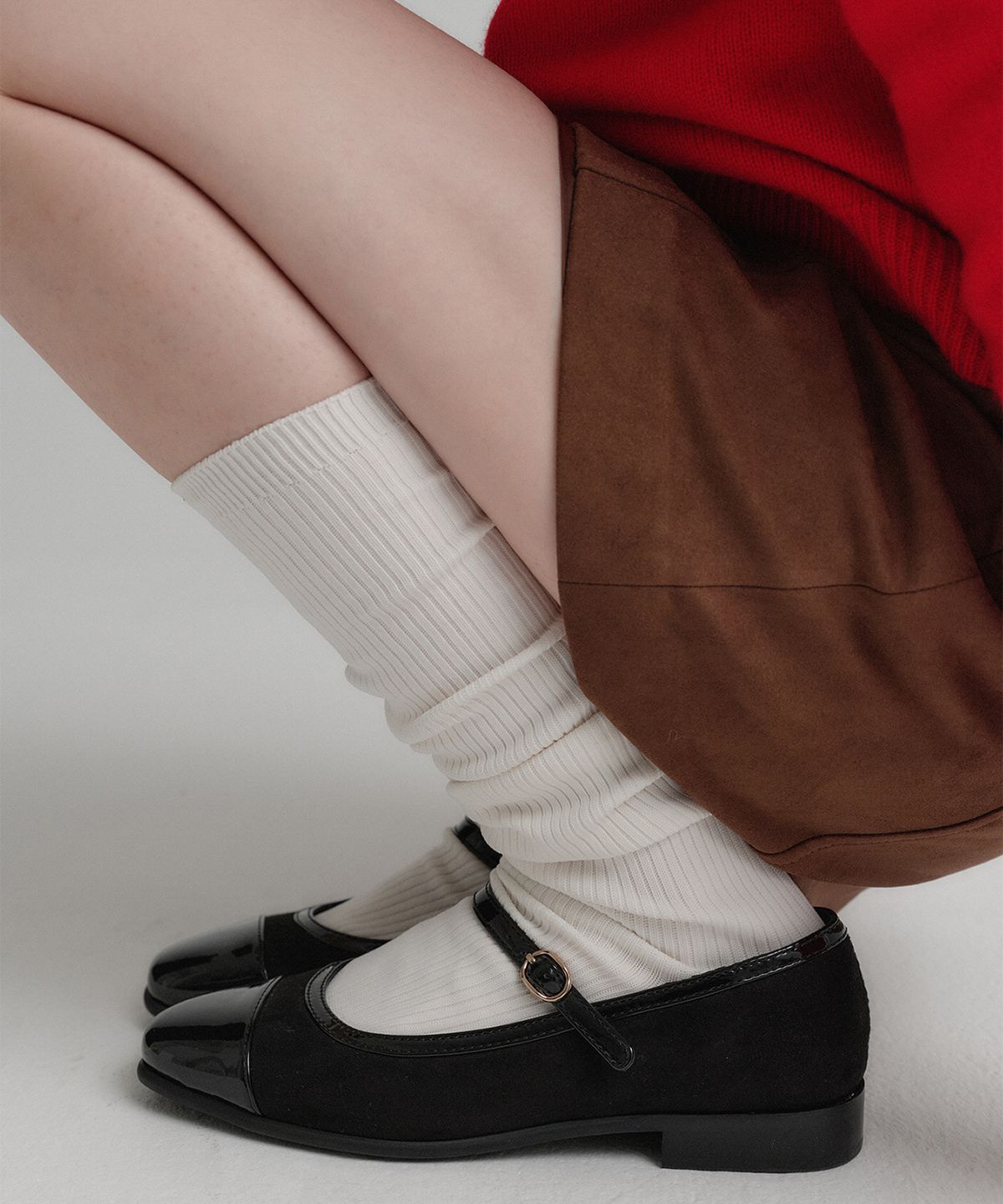 룩캐스트(LOOKAST) 조이 니삭스 / JOY KNEE SOCKS_2colors
