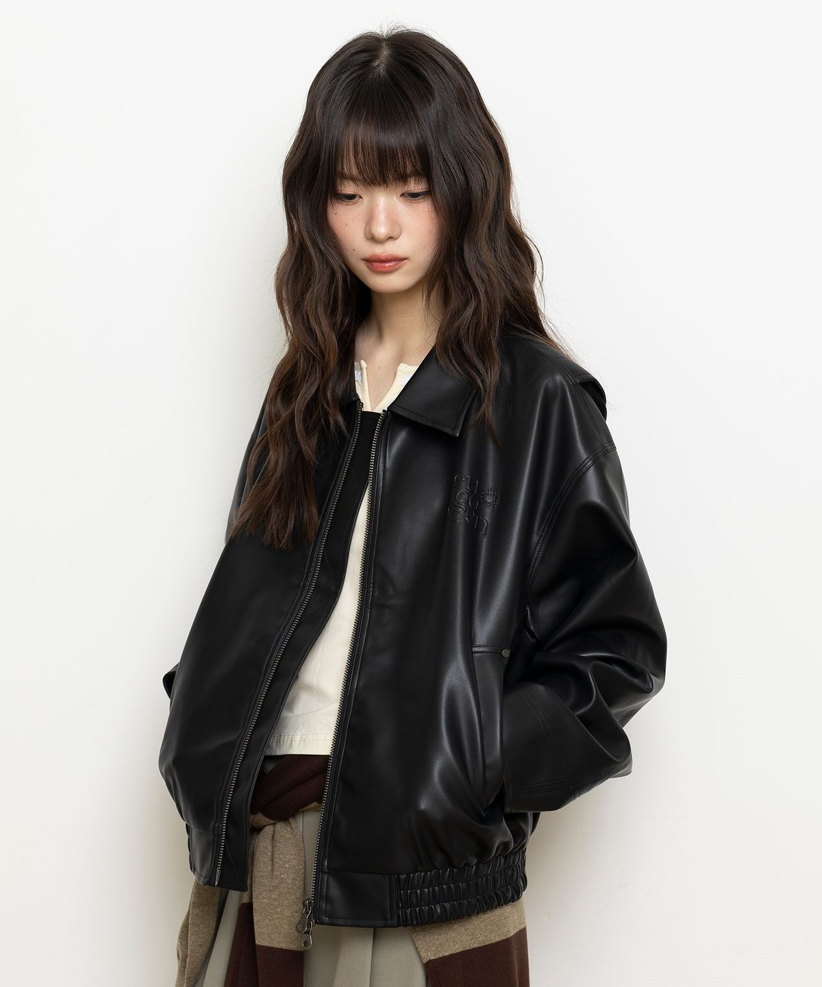 유젠(EUGGEN) 2WAY PU 미니멀 레더 자켓_블랙