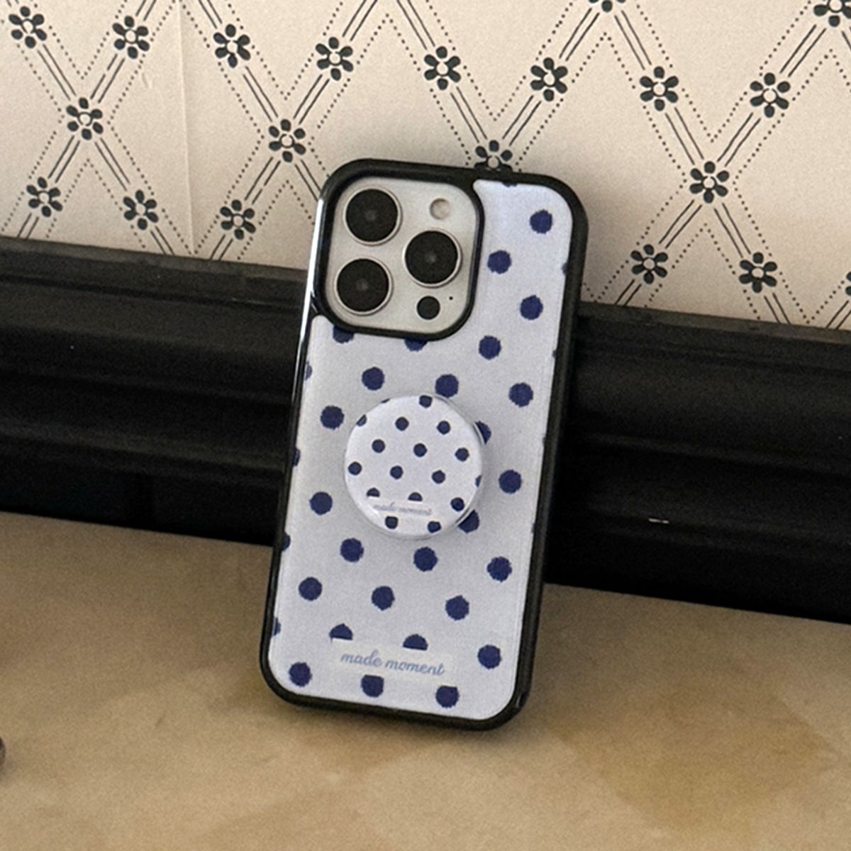메이드모먼(MADEMOMENT) fabric dot 디자인 [에폭시 범퍼케이스]