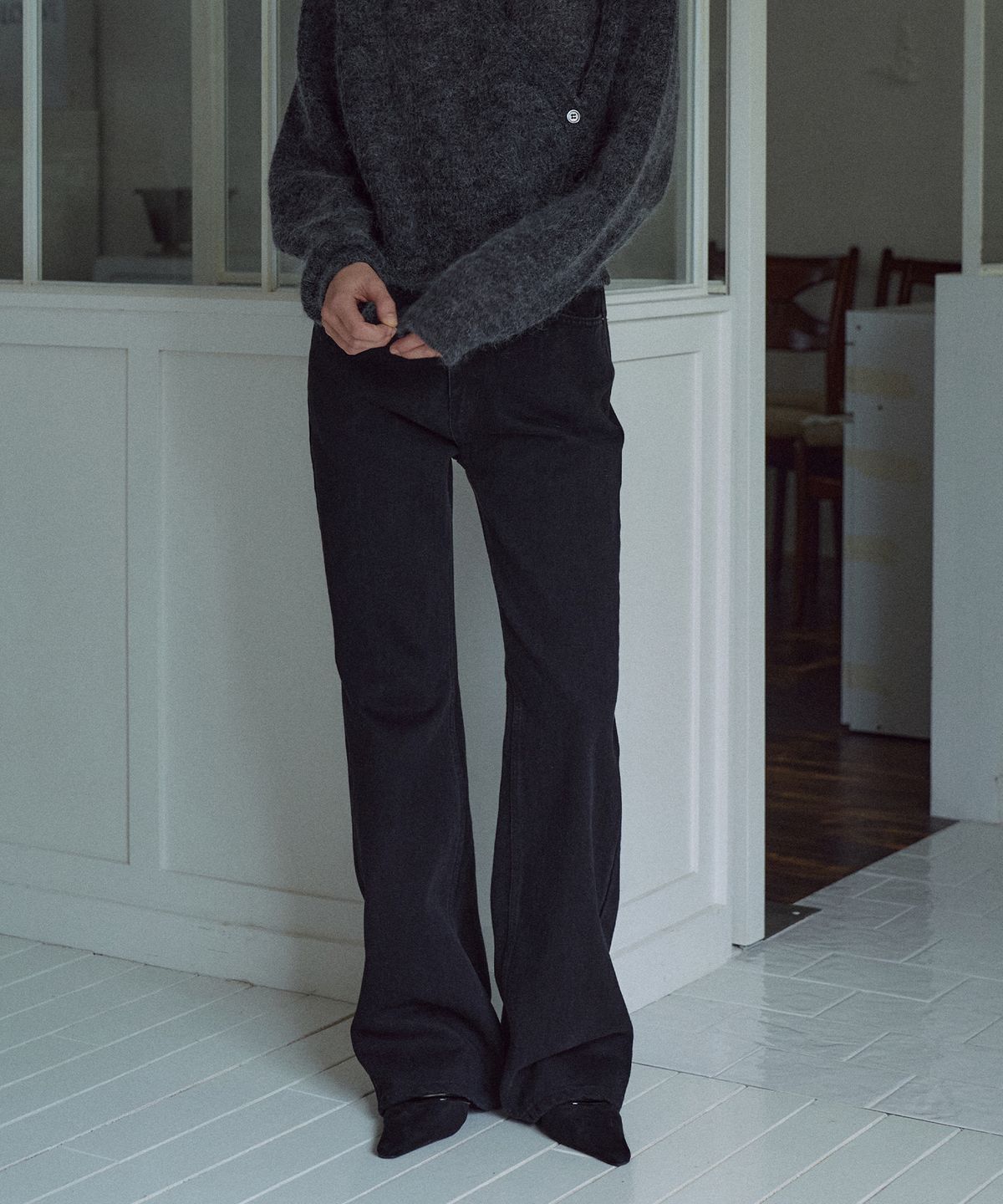 라메레이(LAMEREI) [기장선택]Semi Boot-cut Denim Pants[LMBFAU24DN4123]-Black