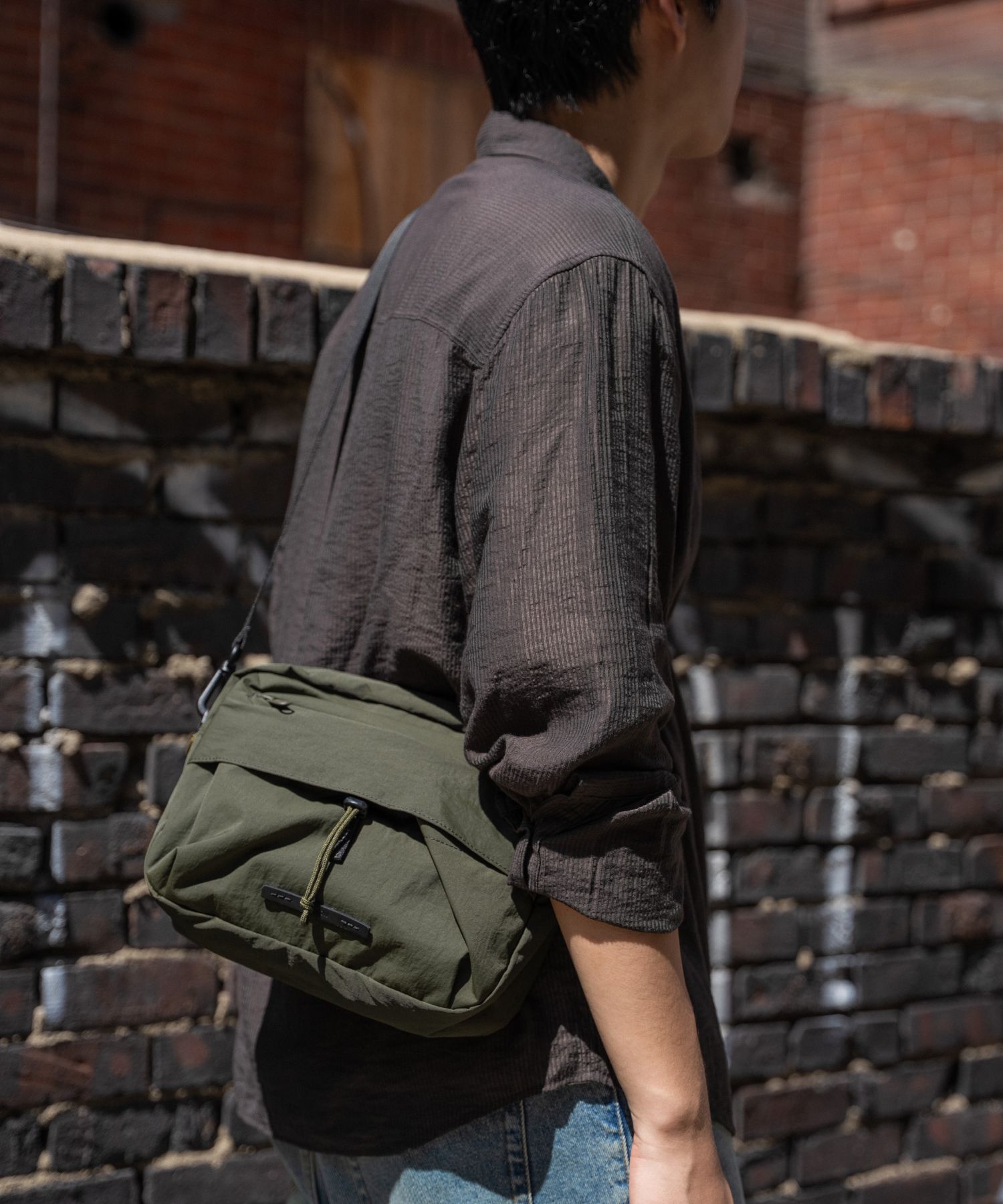 Shop Messenger & Crossbody Bags at MUSINSA
