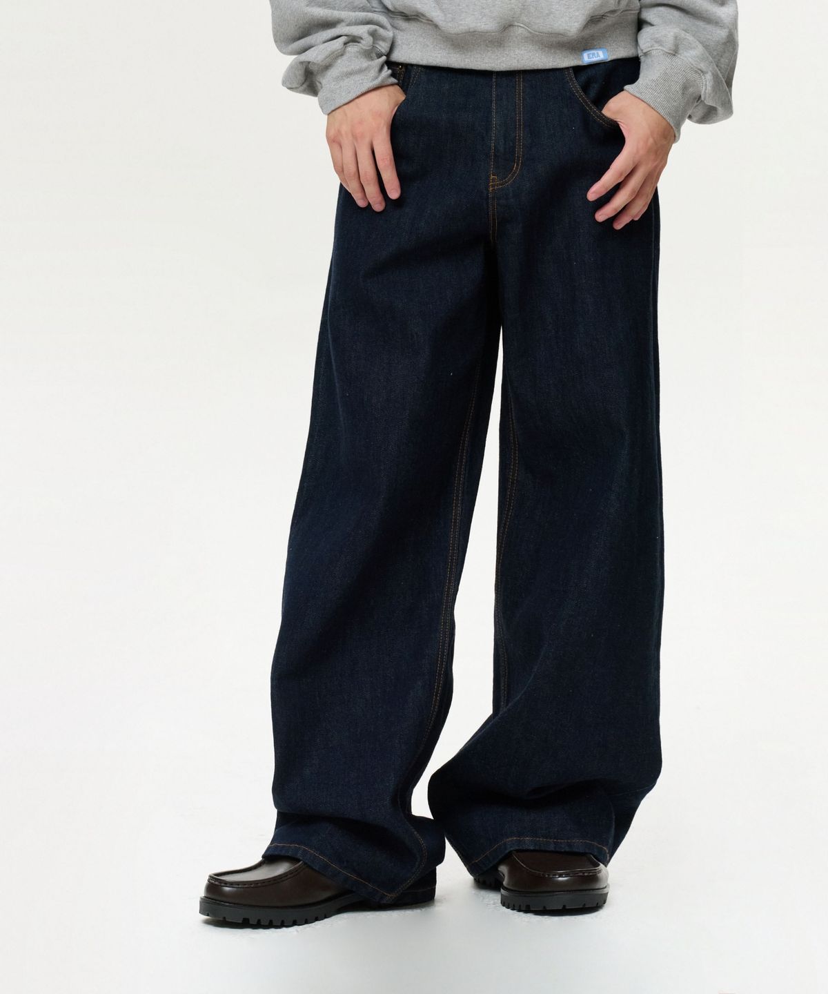 이알에이(ERA) MEN ERA WIDE FIT DENIM PANTS - INDIGO BLUE