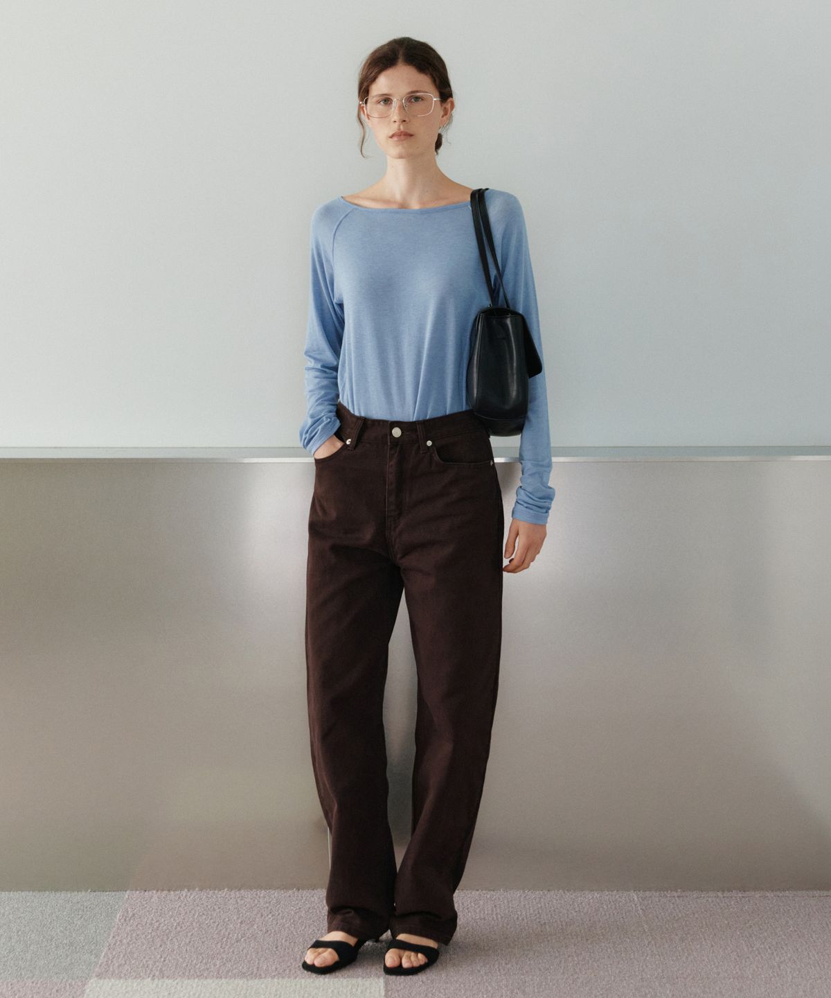 유라고(URAGO) Curved denim pants