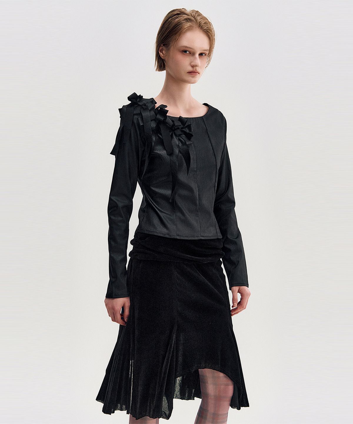 킴지수(KIMZISU) Raw Edge Ribbon Top _ BLACK