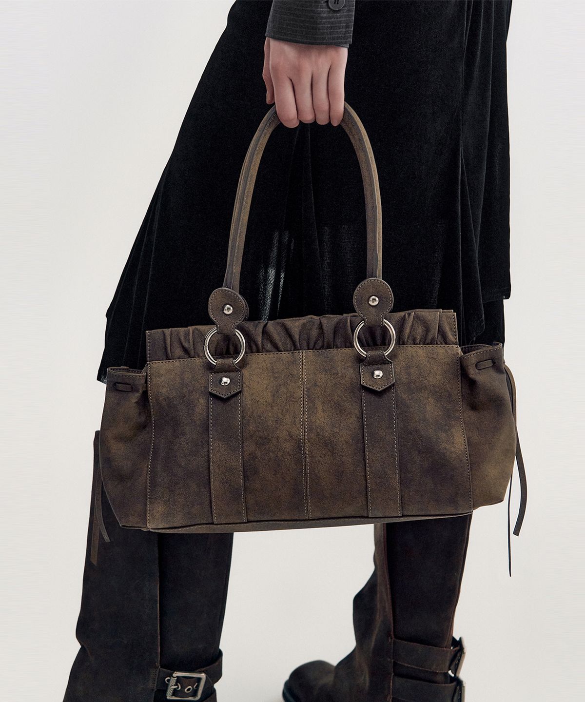 킴지수(KIMZISU) Ruched Belt Tote Bag _ BROWN