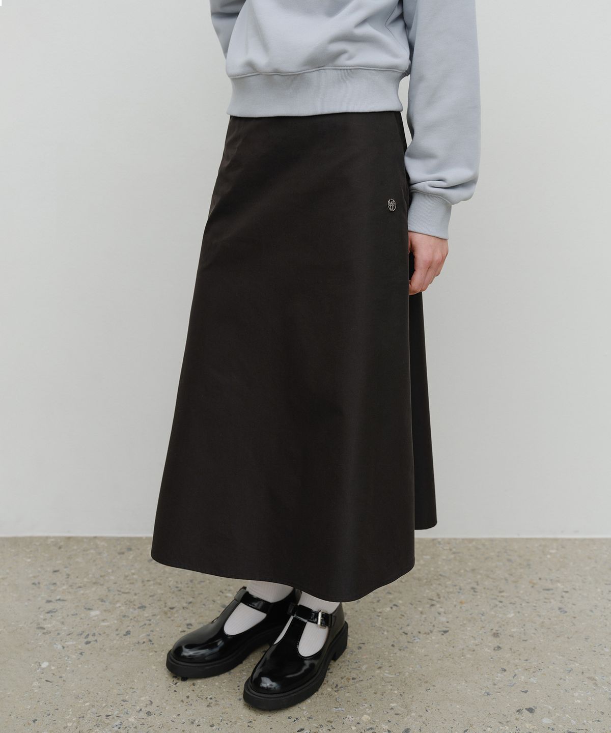 마리떼 프랑소와 저버(MARITHÉ + FRANҪOIS GIRBAUD) W SEMI FLARE SKIRT black
