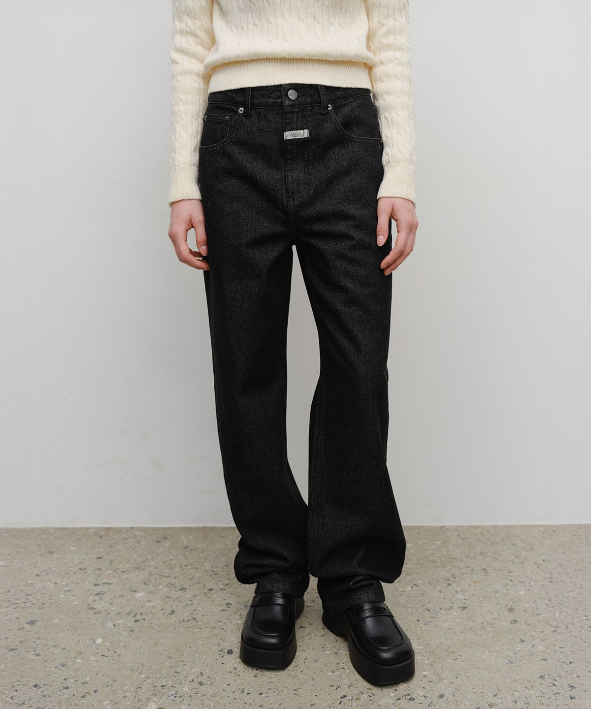 마리떼 프랑소와 저버(MARITHÉ + FRANҪOIS GIRBAUD) W STRAIGHT FIT RAW DENIM PANTS black