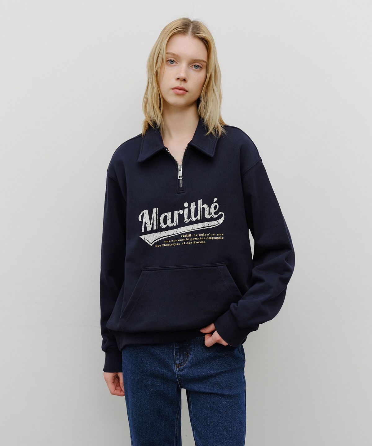 마리떼 프랑소와 저버(MARITHÉ + FRANҪOIS GIRBAUD) BASEBALL LOGO COLLAR HALF ZIPUP SWEATSHIRT navy