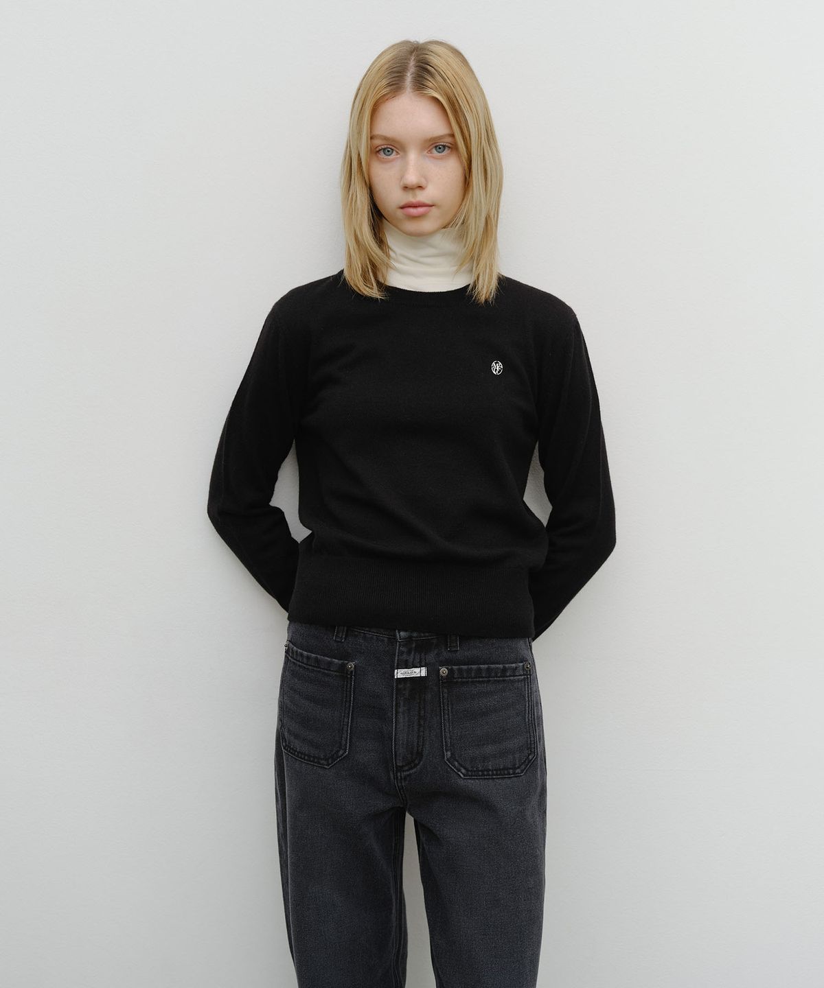 마리떼 프랑소와 저버(MARITHÉ + FRANҪOIS GIRBAUD) W BASIC CROP KNIT PULLOVER black