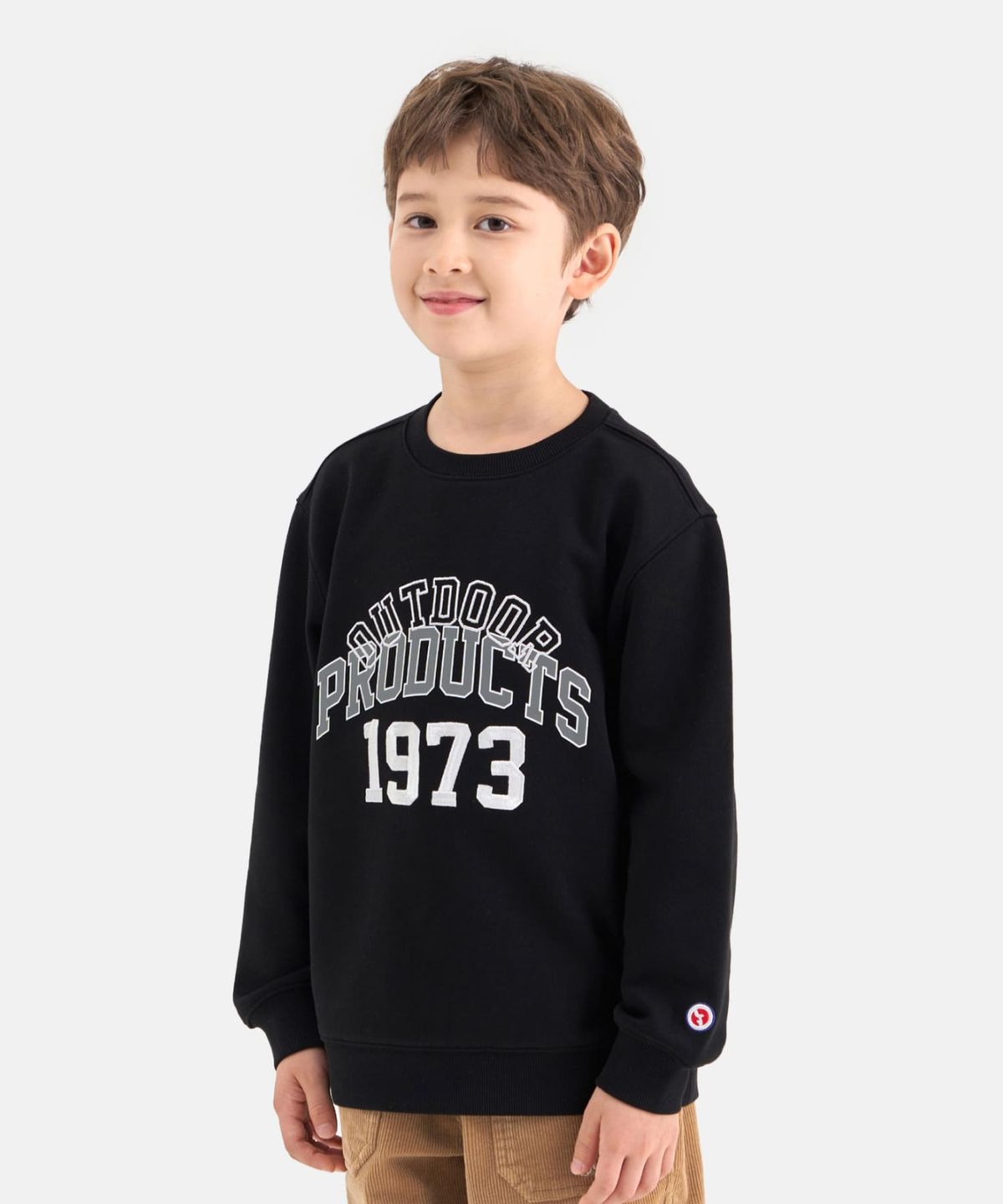 아웃도어 프로덕츠 키즈(OUTDOOR PRODUCTS KIDS) 에센셜 그래픽 맨투맨 (블랙) OD253IMM02_BLK