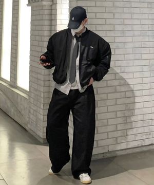 YEI Logo MA-1 Jumper (블랙)