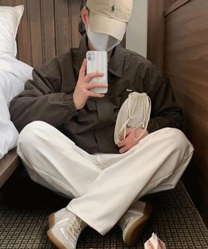 YEI wind Logo kara Jacket (브라운)