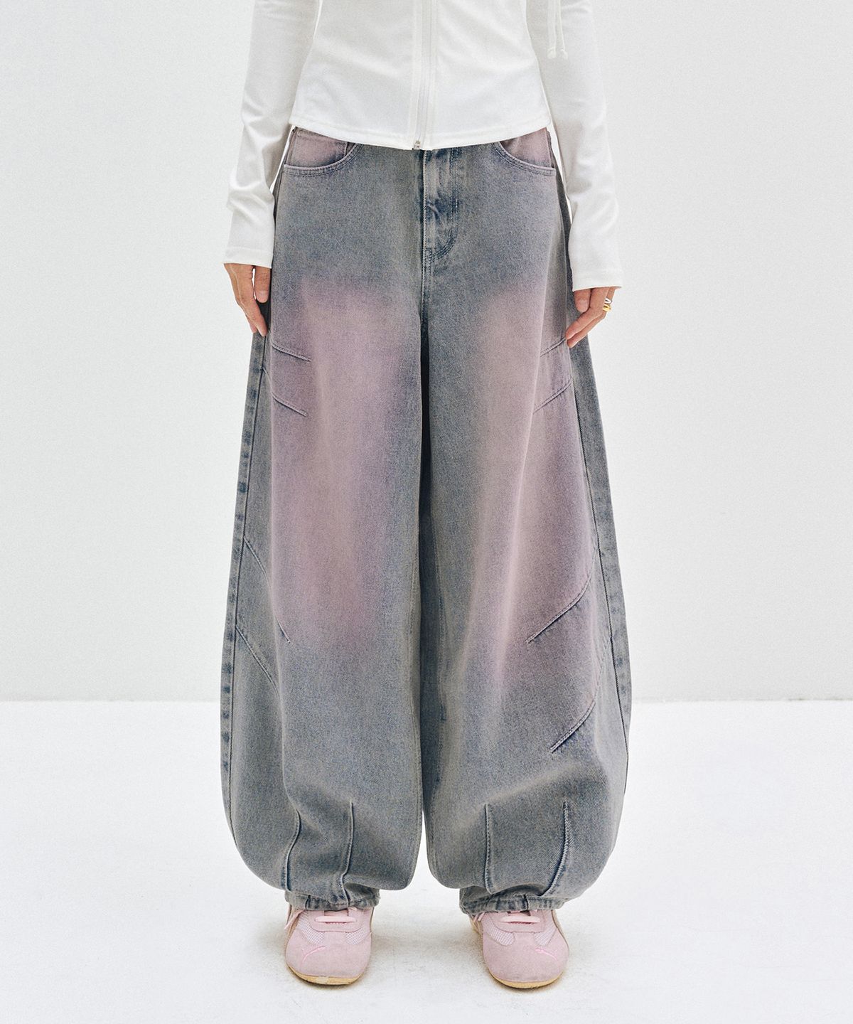 데케트 우먼(DECET WOMEN) Color Brush Balloon Jeans DCWPT010ASHBLUE