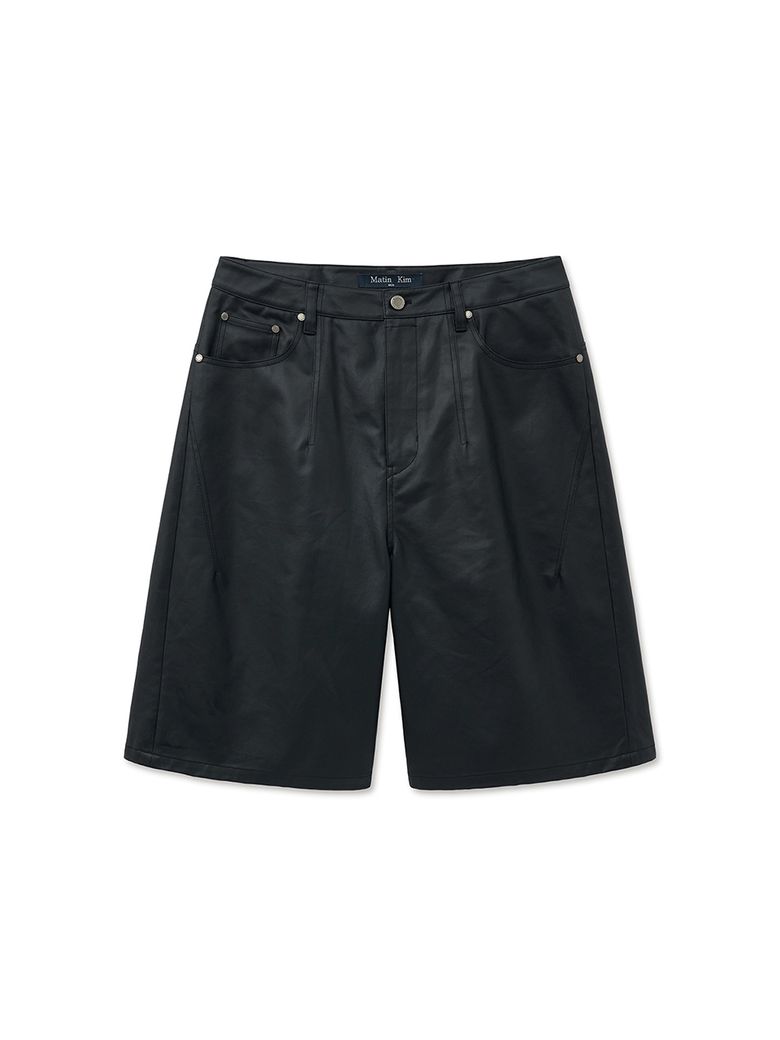MATT COATING BERMUDA PANTS FOR MEN IN BLACK