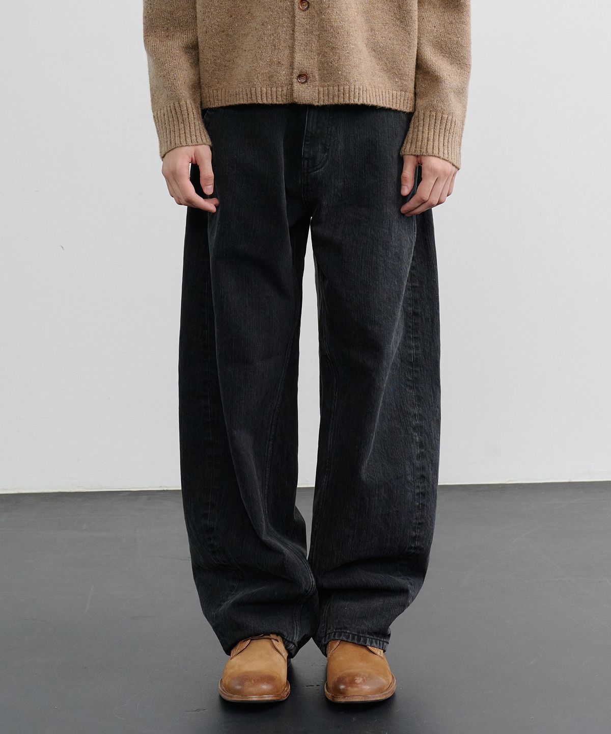 노운(NOUN) balanced denim pants (black)