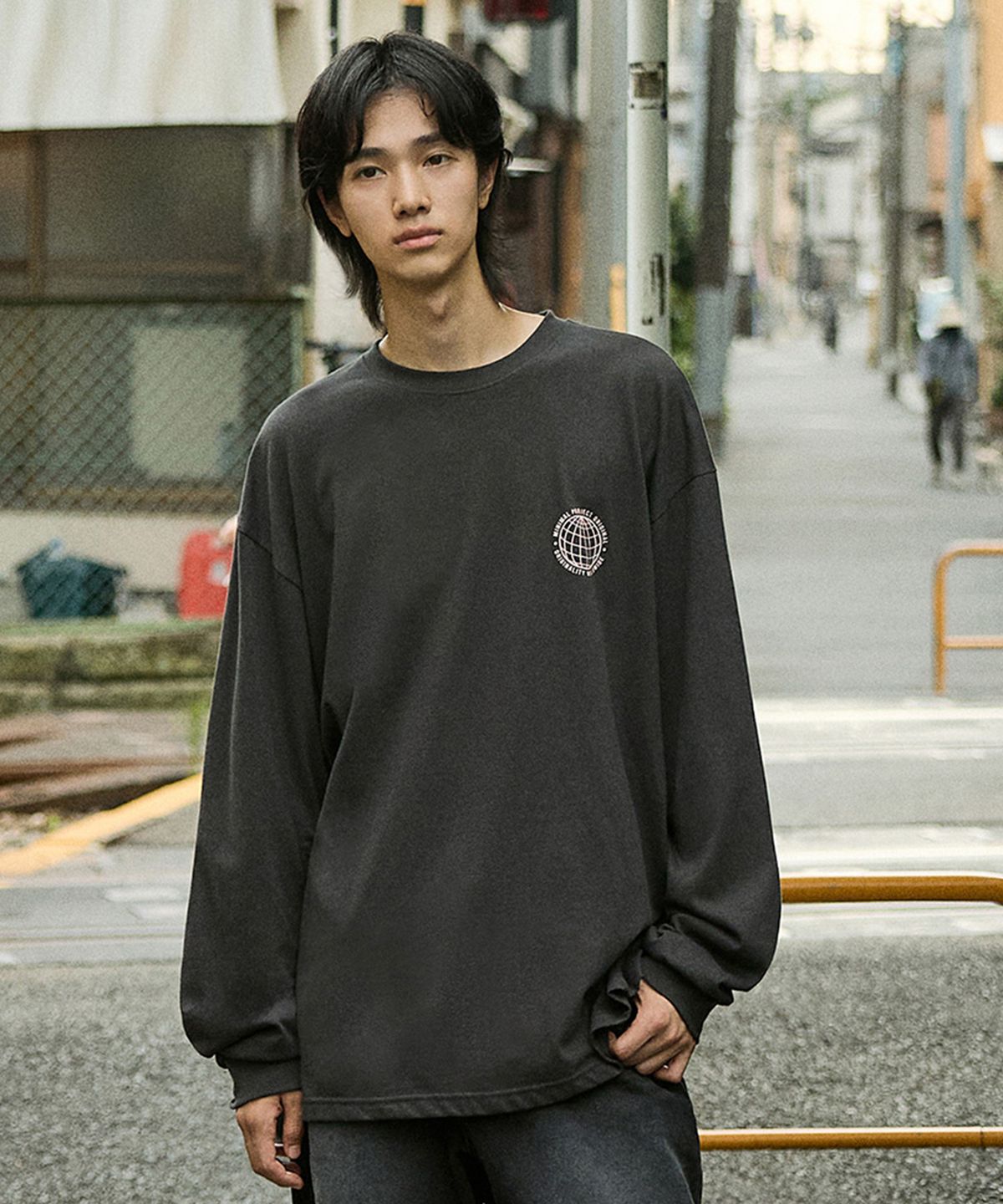미니멀프로젝트(MINIMALPROJECT) 페이즈 오버핏 롱 슬리브 티셔츠 MLT119 [DARKGRAY]