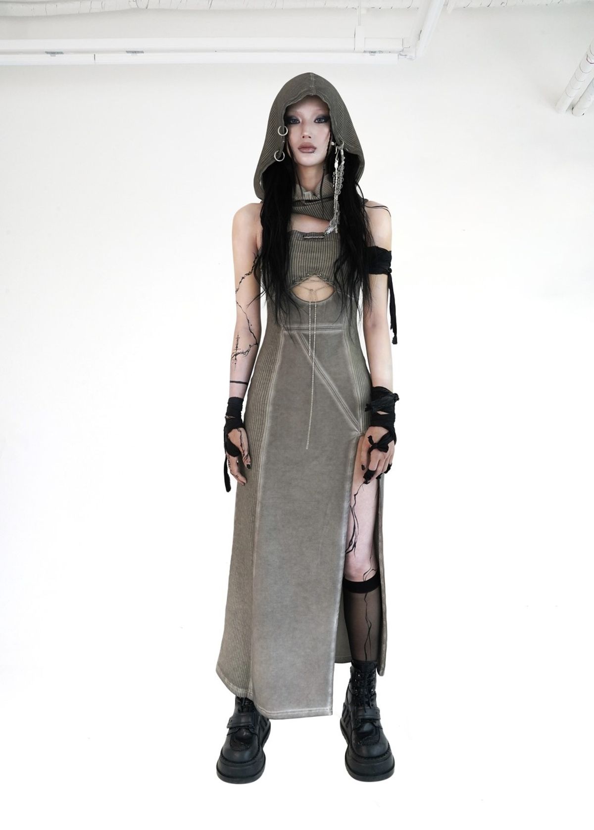 보니앤키예(BONIENKIYE) Washing hoodie dress