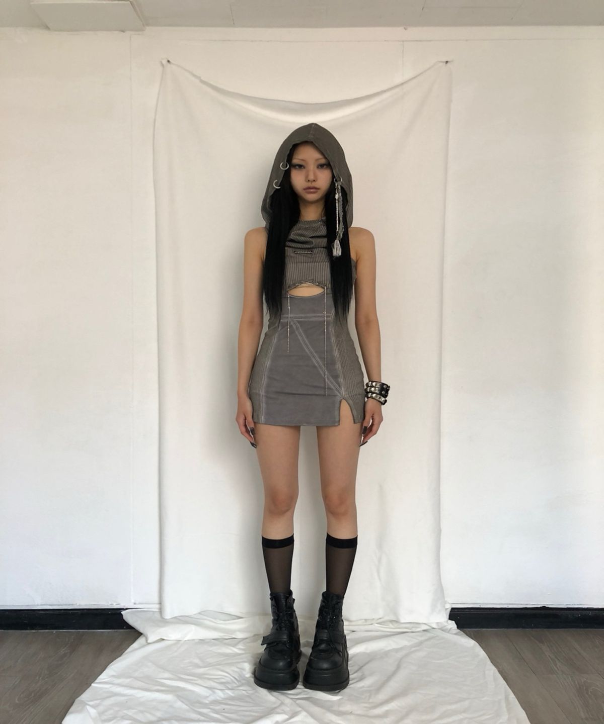 보니앤키예(BONIENKIYE) Washing hoodie mini dress