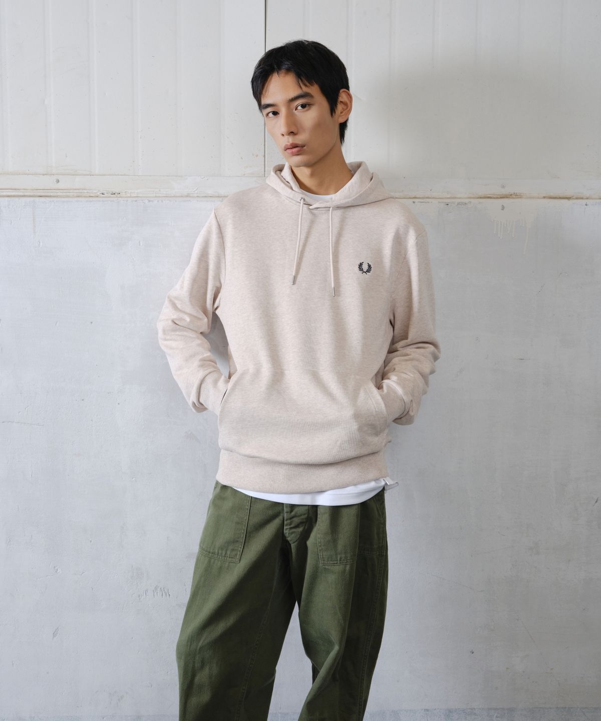 프레드페리(FRED PERRY) [Baseline] 팁 후드 스웻셔츠 - 포리지말/앵커그레이 AFPM2532643-W50