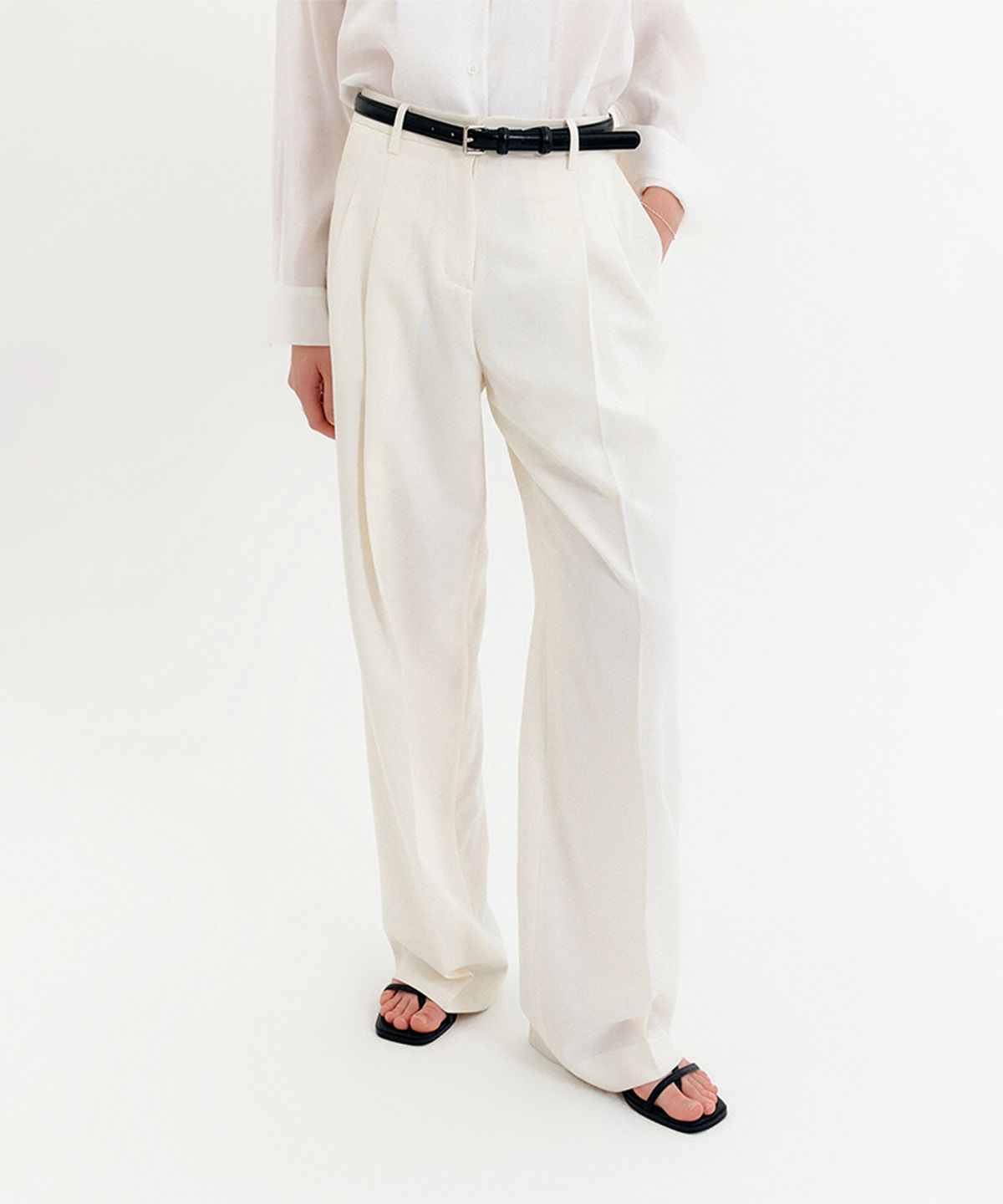 룩캐스트(LOOKAST) 아일라 투턱 와이드 팬츠 / ISLA TWO-TUCK WIDE PANTS_3colors