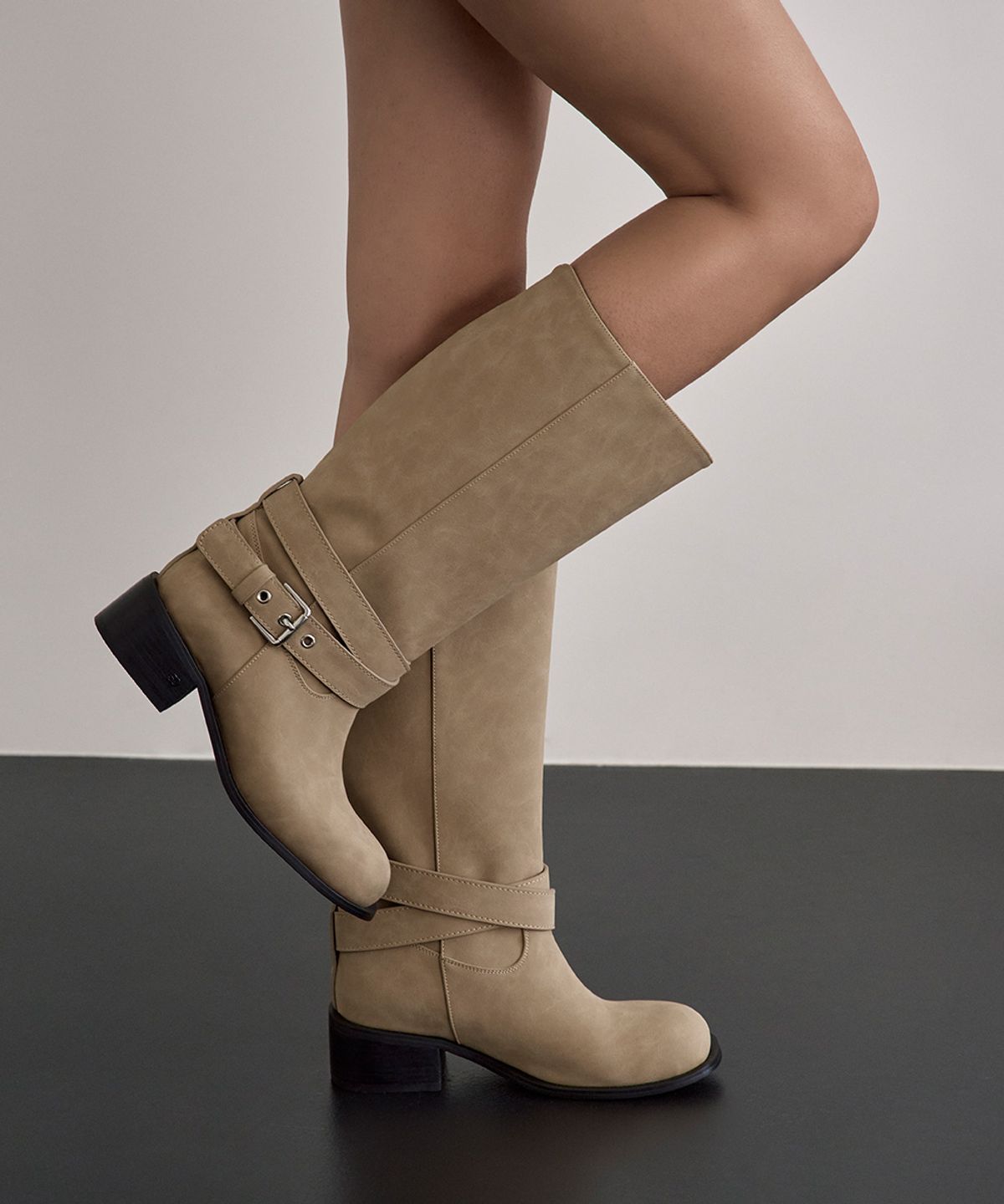 스탠드오일(STAND OIL) Belted Two Way Boots · 벨티드 투웨이 부츠