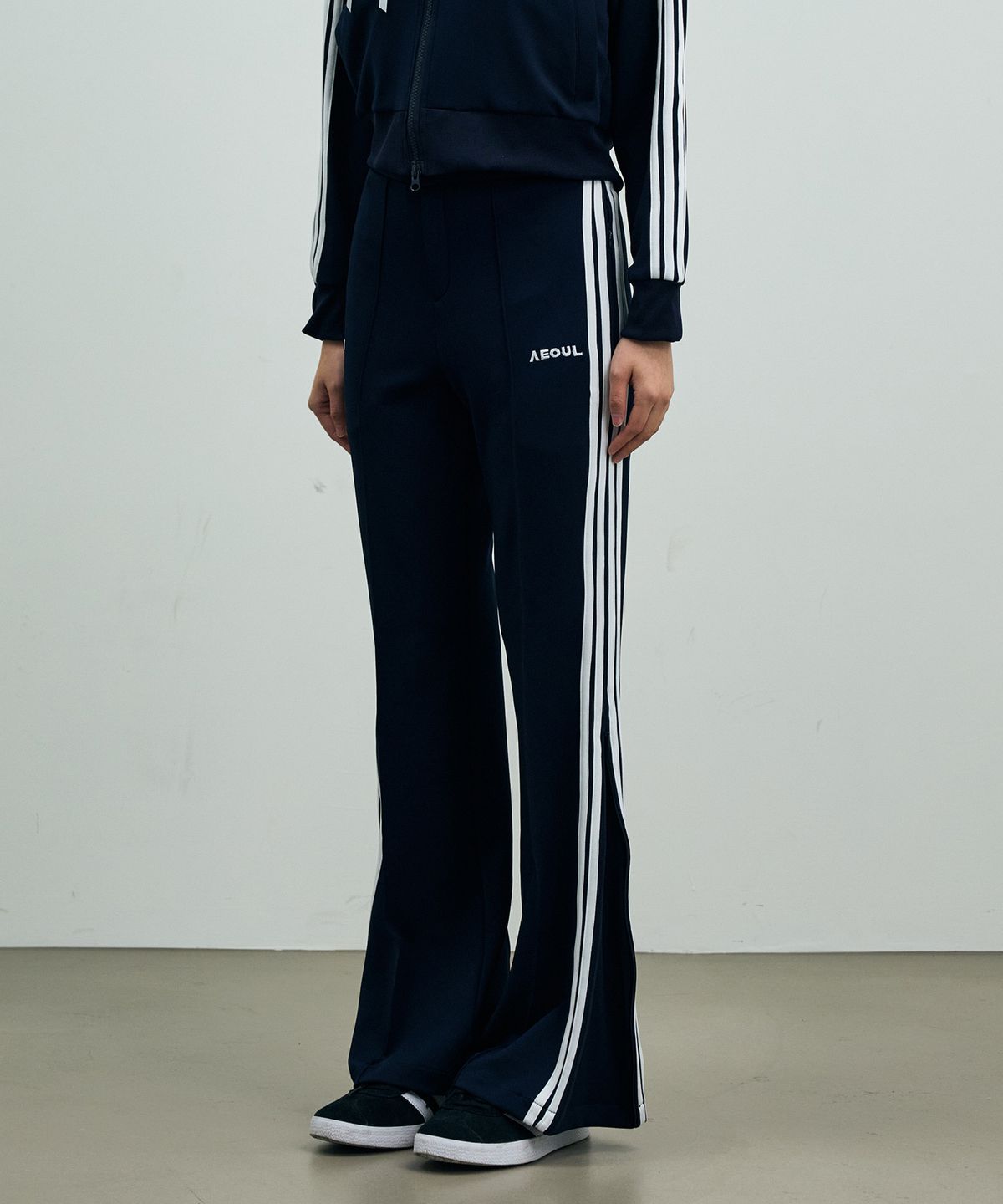 아리킴(ARIKIM) JOEL JERSEY TRACK PANTS / NAVY