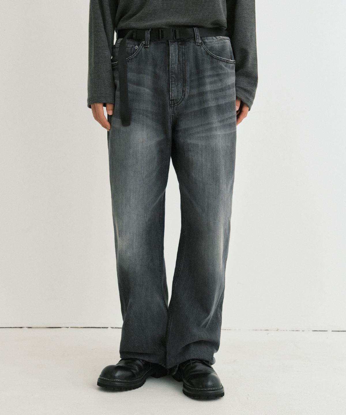 엔도어(ENDOOR) Fade denim pants (black)