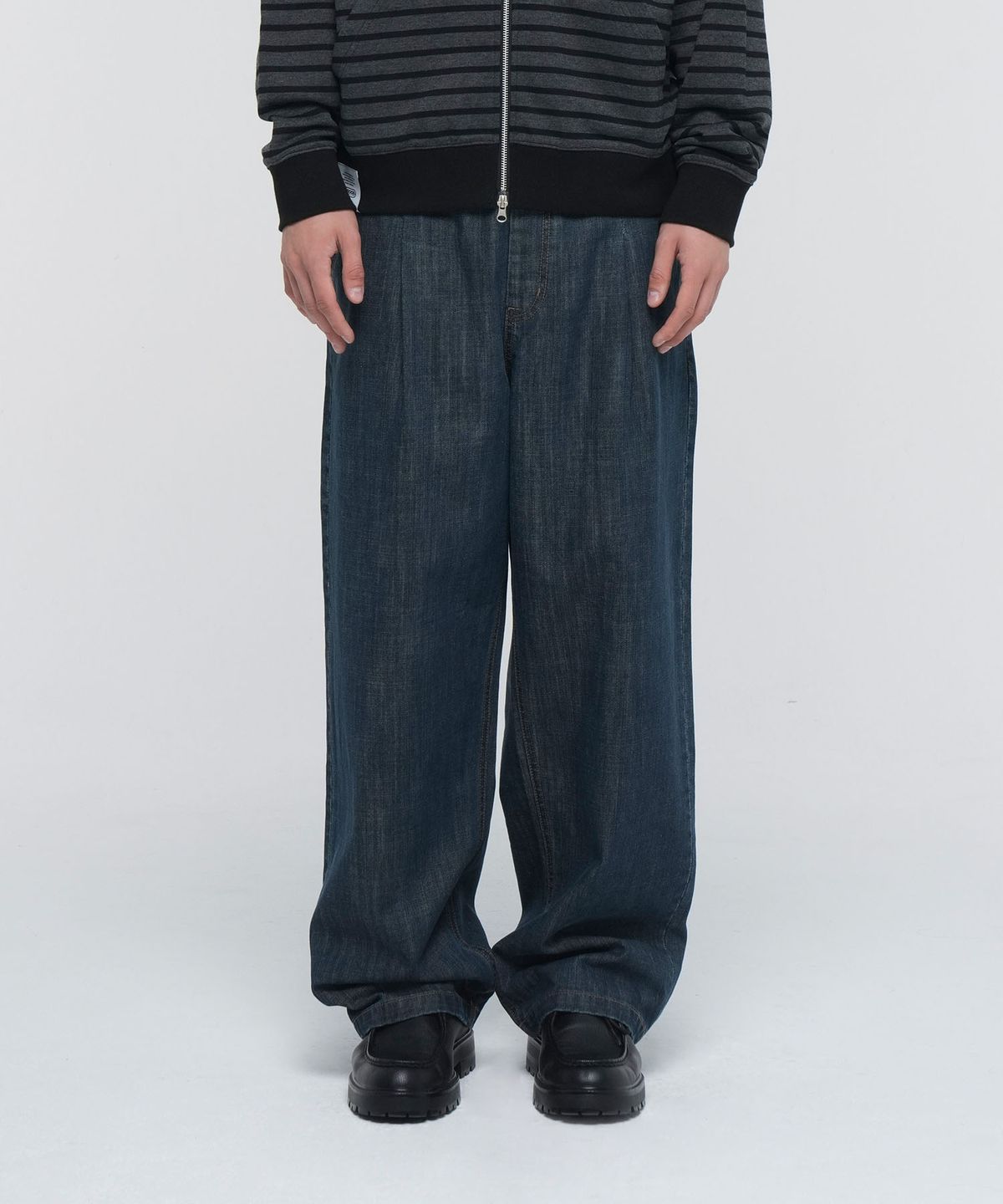 아웃도어 프로덕츠(OUTDOOR PRODUCTS) WIDE STRING DENIM PANTS (BLUE)