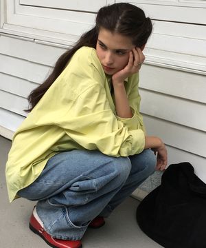 오버사이즈드 에센셜 셔츠-올리브