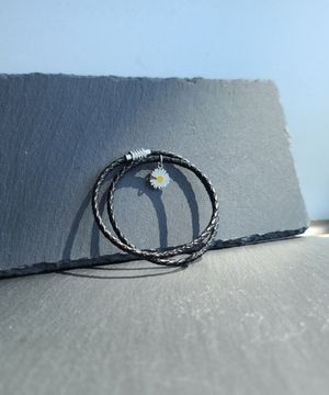 써지컬 스틸  데이지꽃 자석고리 3mm 천연가죽꼬임 팔찌 사이즈 선택