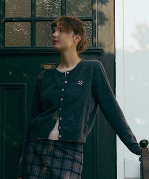 배색 레이어드 울 가디건-차콜핑크